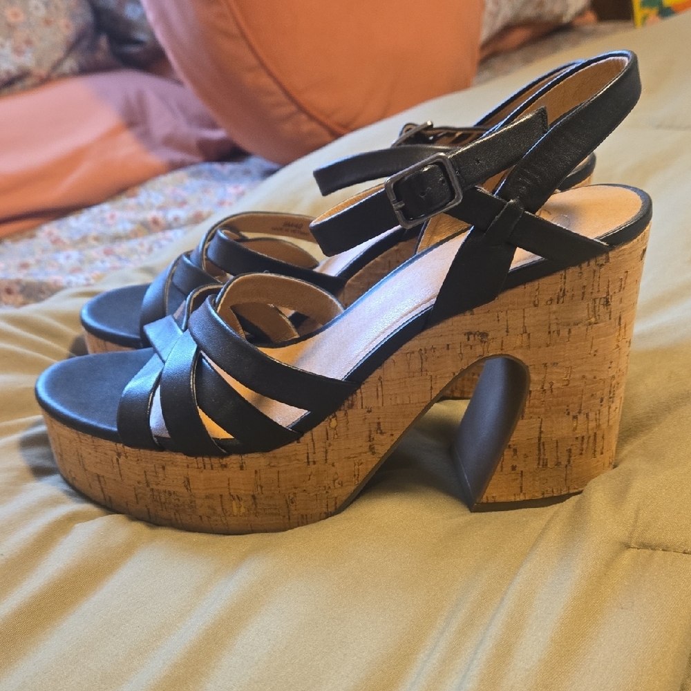 Black Strappy Platform Sandals